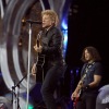 Bon Jovi rozjeli pod sprchou pořádné rockové mejdlo. Publikum si zazpívalo